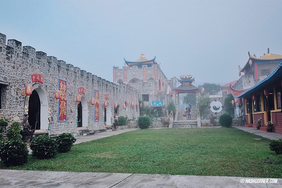 best-of-pai-santichol-chinese-village-01
