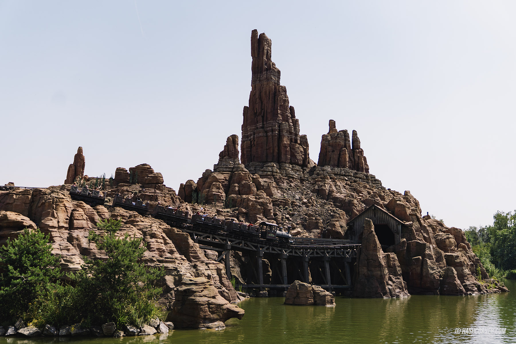 รีวิว Disneyland Paris x ปารีส เล่นจัดเต็มสองปาร์ค