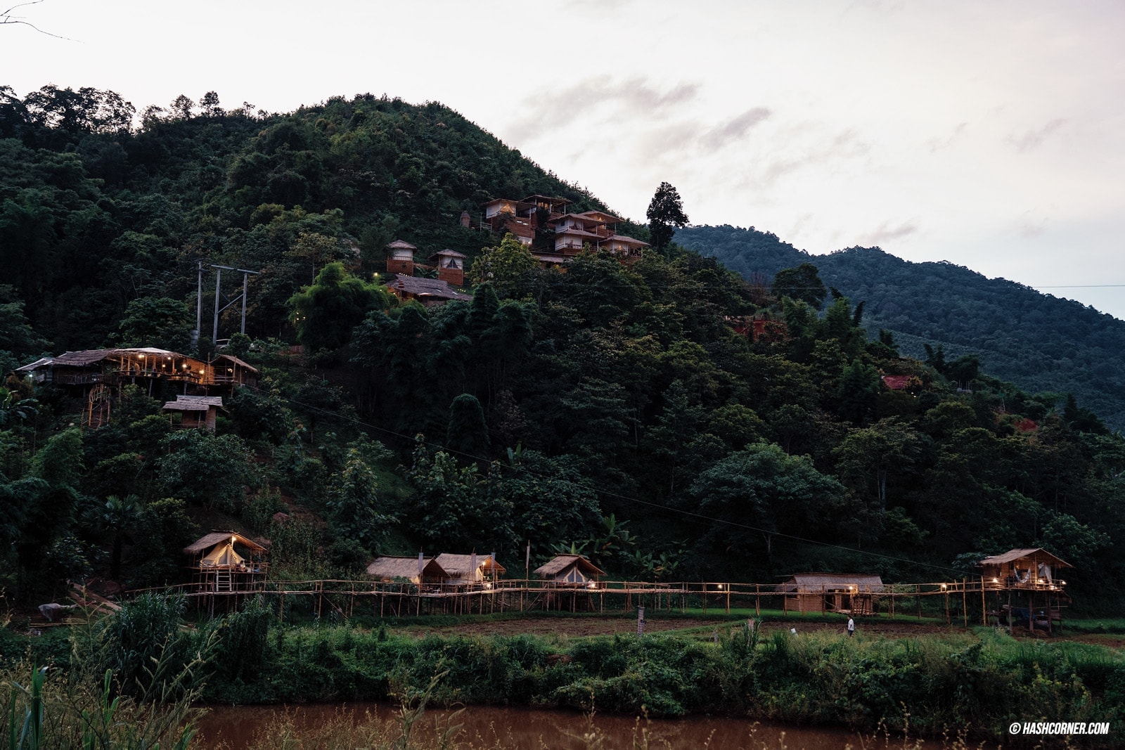 รีวิว บ้านสะปัน x น่าน : ความสงบโอบกอดด้วยภูเขา