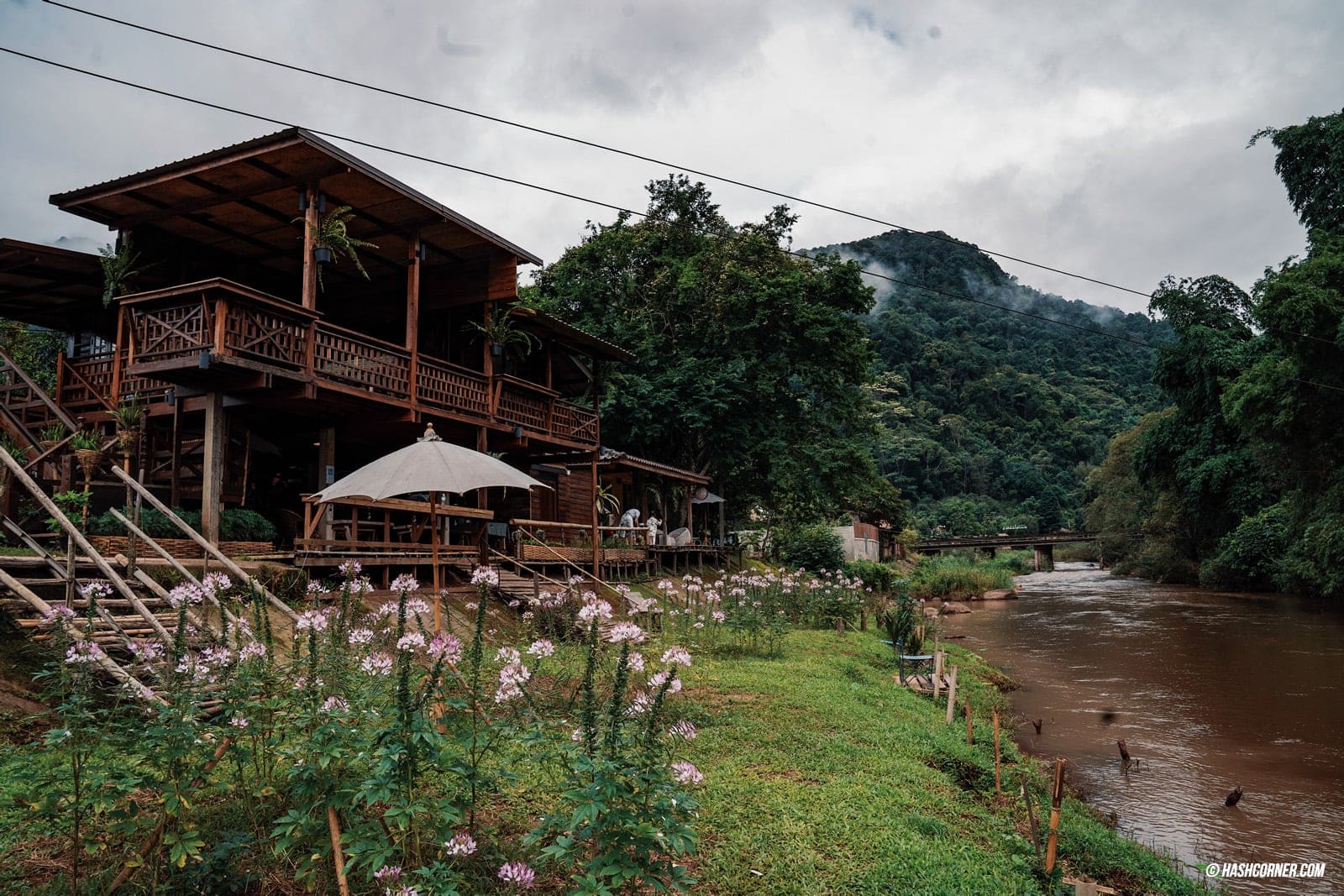 รีวิว บ้านสะปัน x น่าน : ความสงบโอบกอดด้วยภูเขา