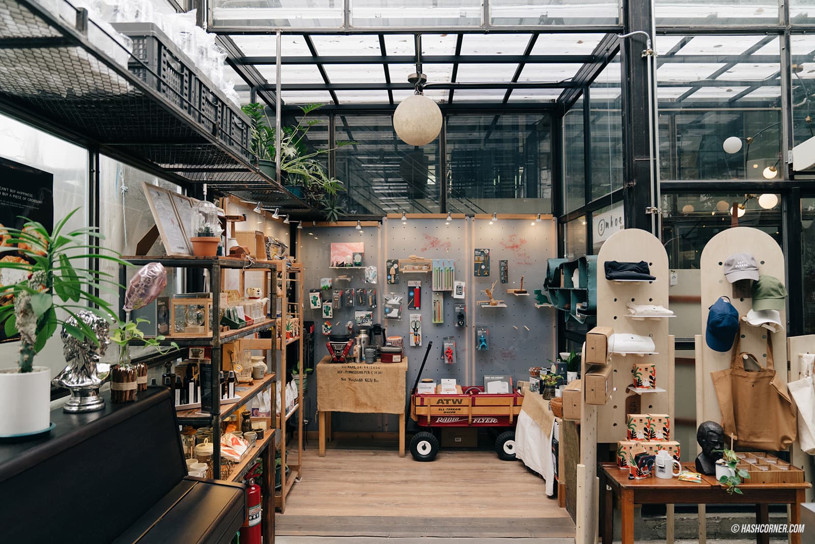 รีวิว อารีย์ x 9 คาเฟ่ ร้านอาหารและของกิน ต้องมาลอง!