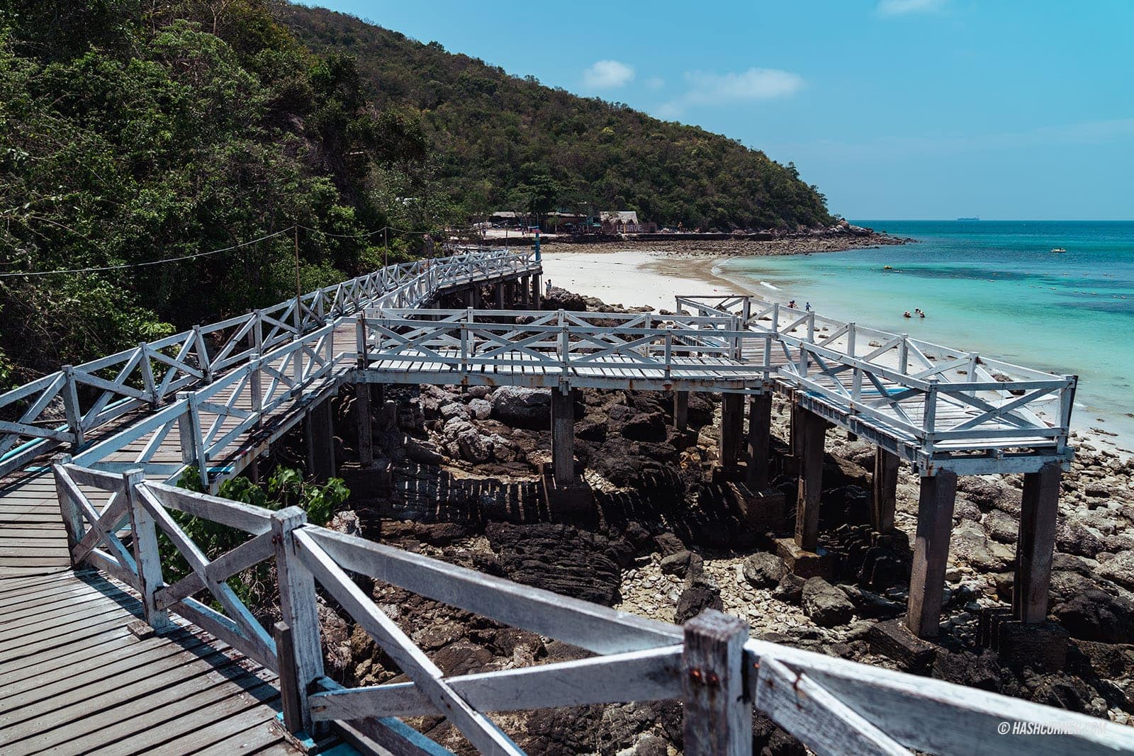 รีวิว เกาะล้าน x พัทยา รวมที่เที่ยวชายหาด-คาเฟ่ สุดปัง!