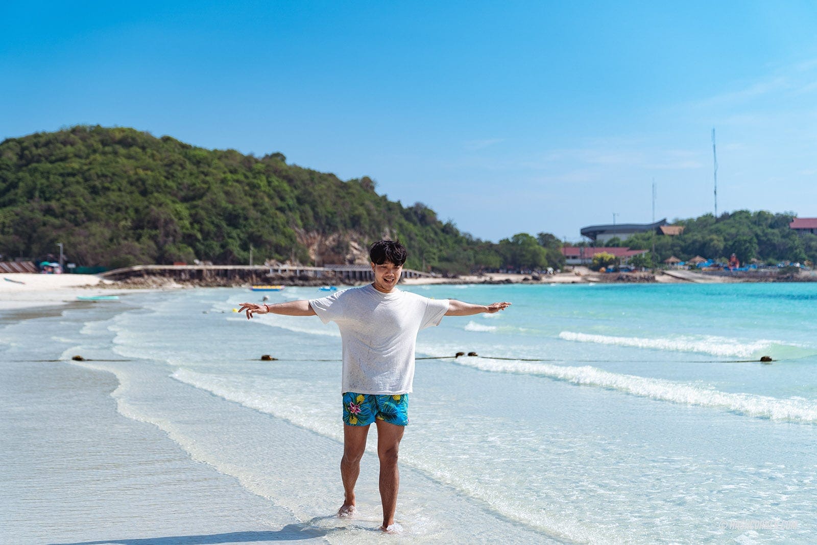 รีวิว เกาะล้าน x พัทยา รวมที่เที่ยวชายหาด-คาเฟ่ สุดปัง!