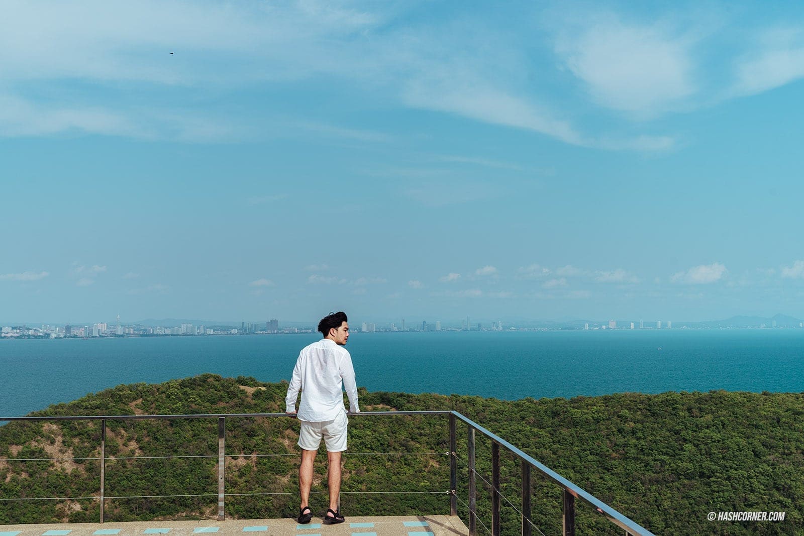 รีวิว เกาะล้าน x พัทยา รวมที่เที่ยวชายหาด-คาเฟ่ สุดปัง!