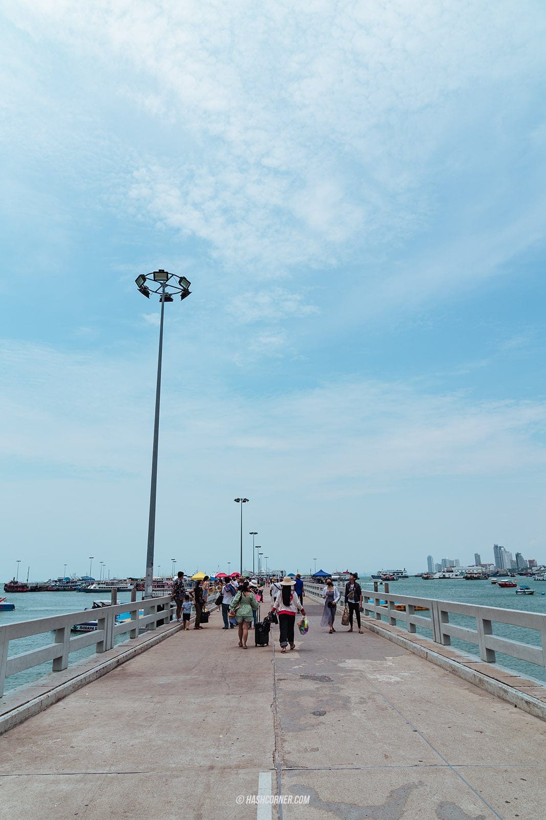 รีวิว เกาะล้าน x พัทยา รวมที่เที่ยวชายหาด-คาเฟ่ สุดปัง!