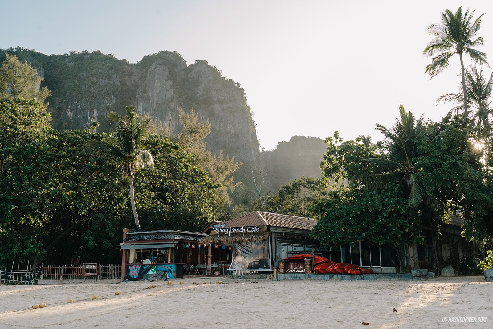 รีวิว ไร่เลย์ x กระบี่ ที่เที่ยวท็อปโลกที่ไม่ได้มีแค่ปีนผา