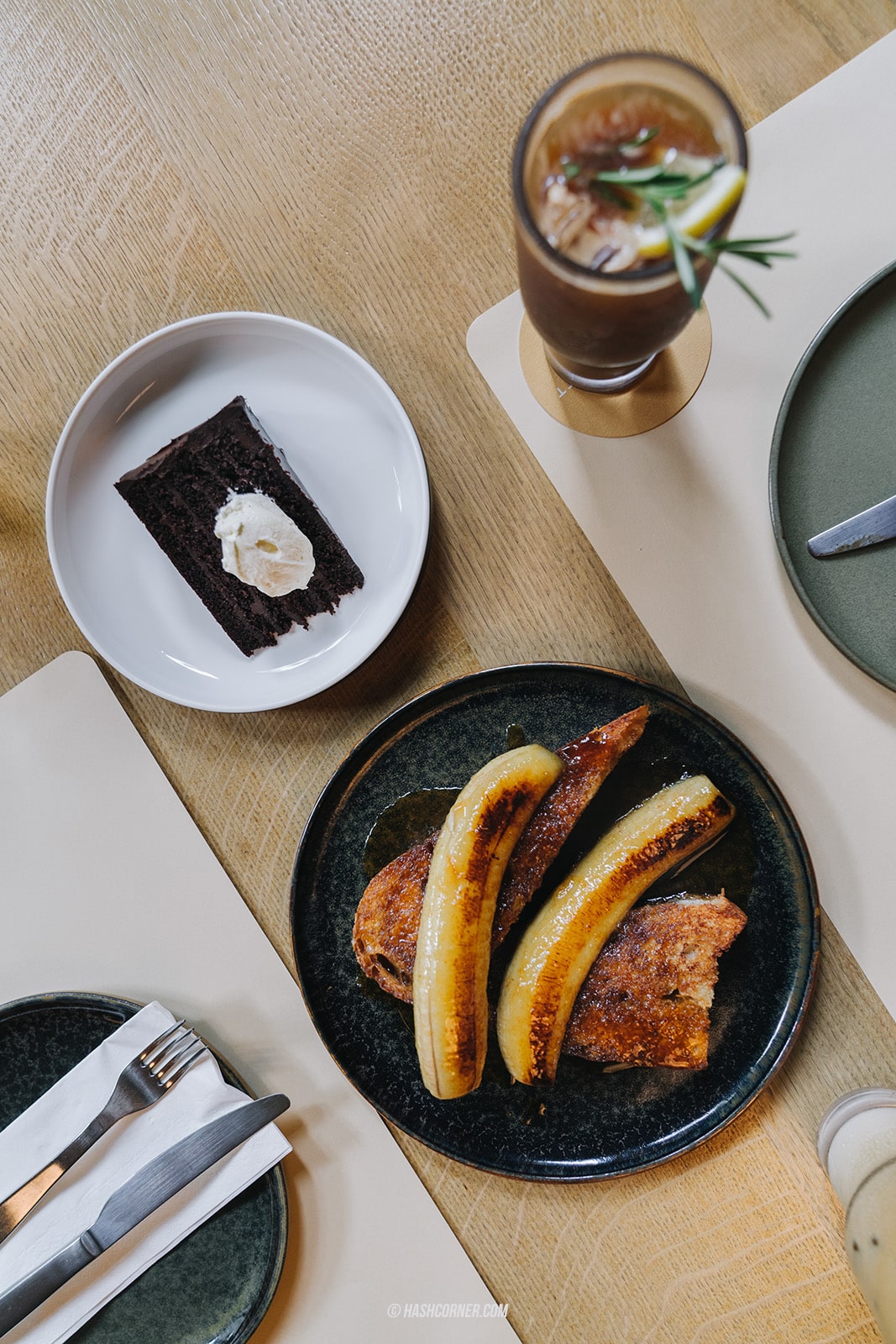 รีวิว ทองหล่อ x กรุงเทพ ครบแบบฉ่ำทั้งร้านอาหาร-คาเฟ่-แกลอรี่