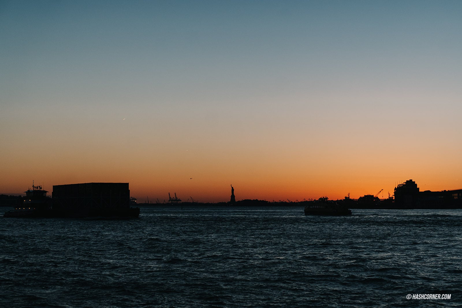 รีวิว สะพานบรูคลิน (Brooklyn Bridge) x นิวยอร์ก เดินเที่ยวถ่ายรูปสุดชิค