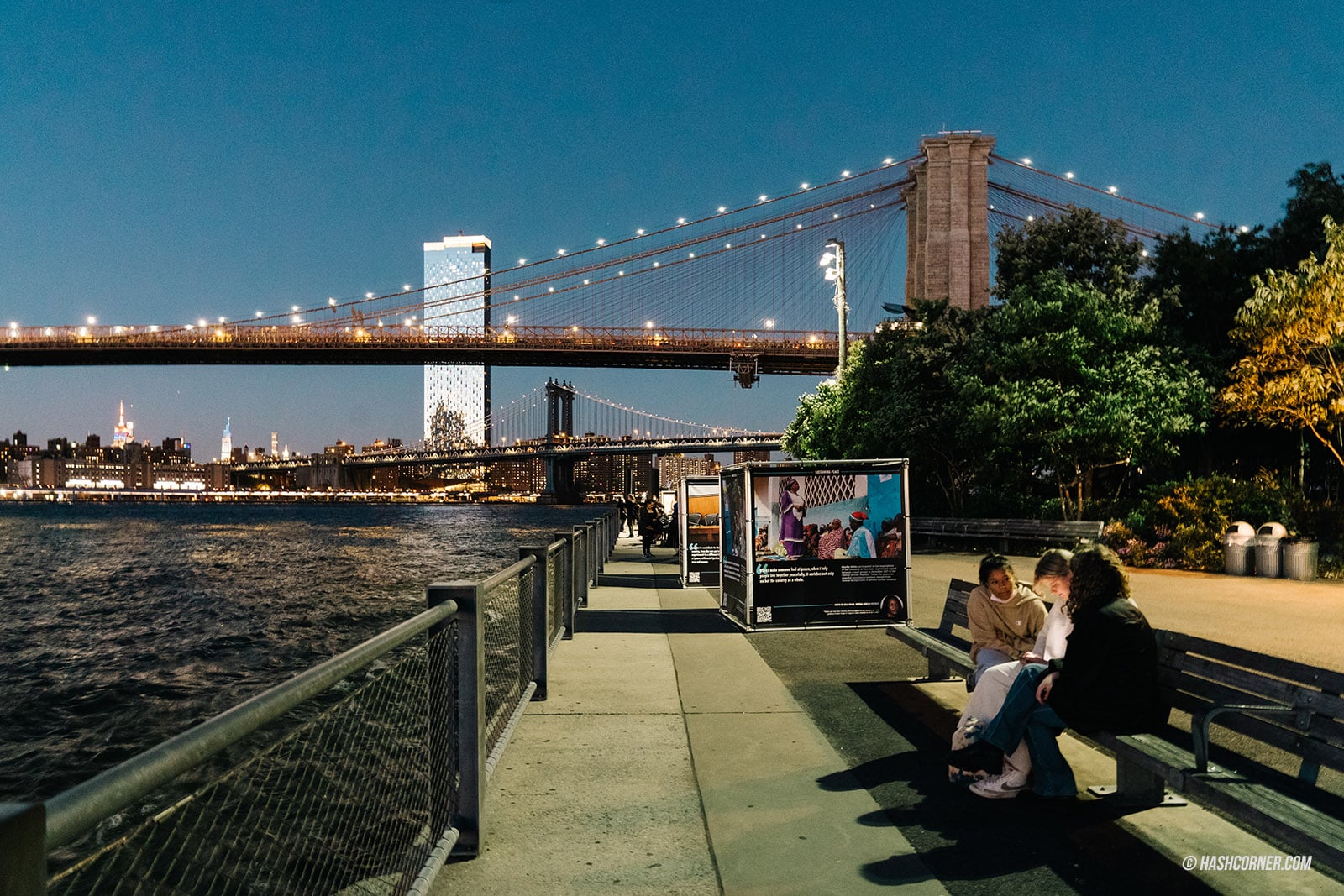 รีวิว สะพานบรูคลิน (Brooklyn Bridge) x นิวยอร์ก เดินเที่ยวถ่ายรูปสุดชิค