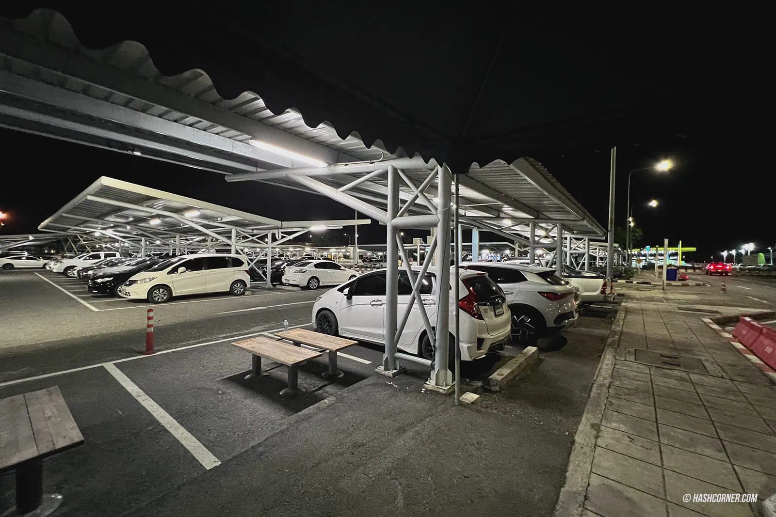 [สรุปครบ] ที่จอดรถสนามบินสุวรรณภูมิ ชั่วคราว-ค้างคืน ค่าที่จอดรถ