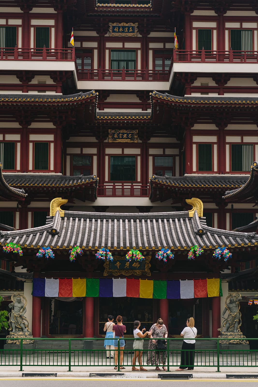 รีวิว วัดพระเขี้ยวแก้ว (Buddha Tooth Relic Temple) x สิงคโปร์