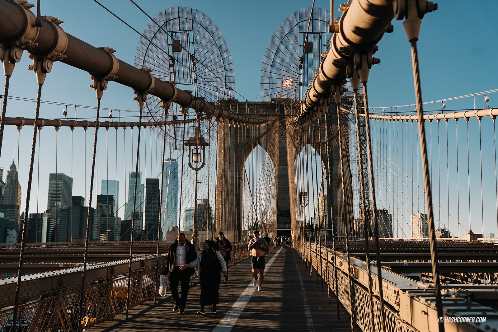 รีวิว สะพานบรูคลิน (Brooklyn Bridge) x นิวยอร์ก เดินเที่ยวถ่ายรูปสุดชิค