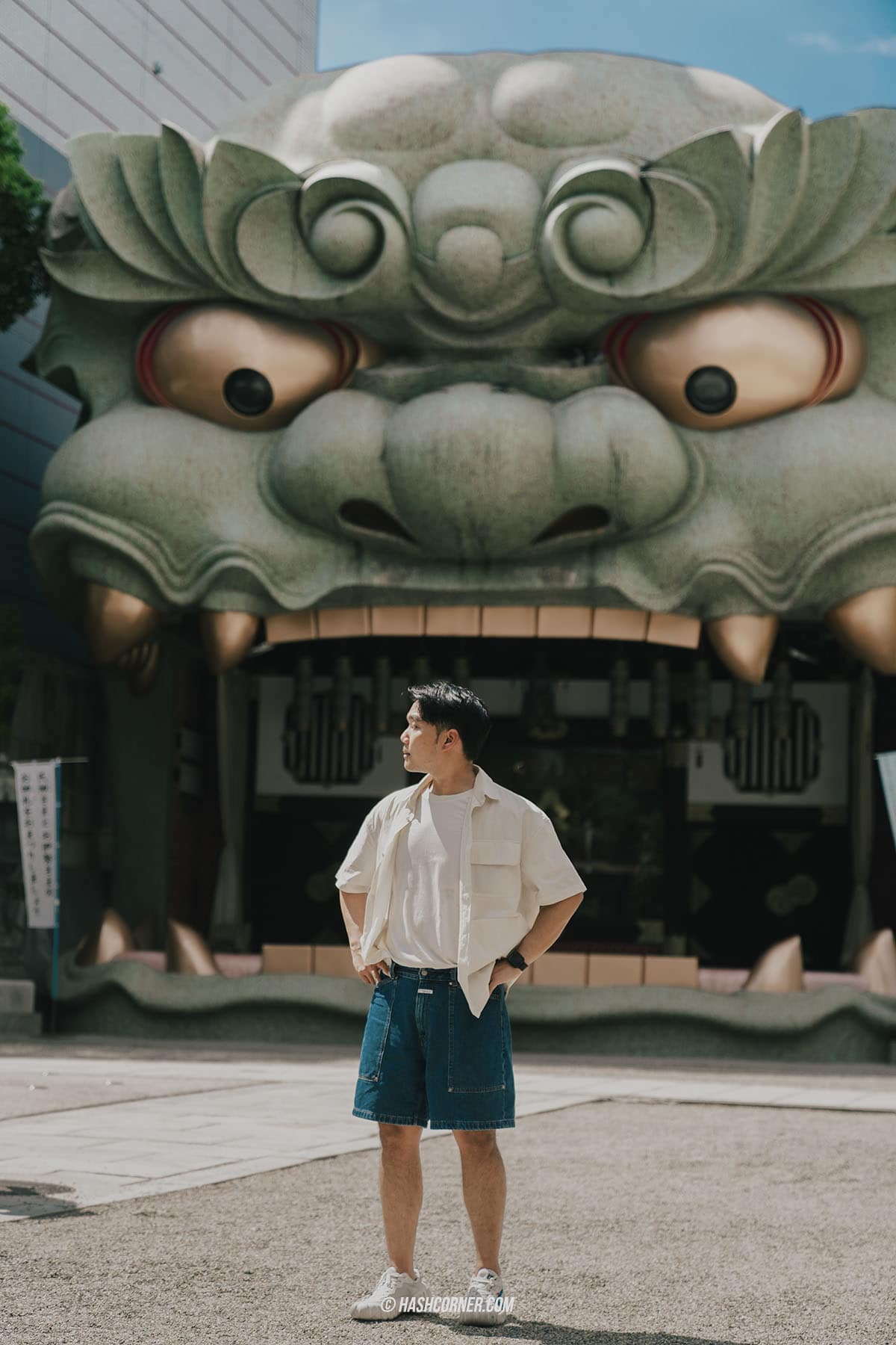 รีวิว ศาลเจ้านัมบะ ยาซากะ (Namba Yasaka Shrine) x โอซาก้า