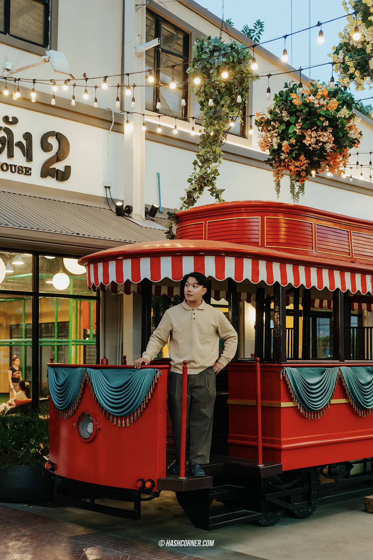 Asiatique Guide: Bangkok&#8217;s Eclectic Mix of Food, Fun, and Shopping