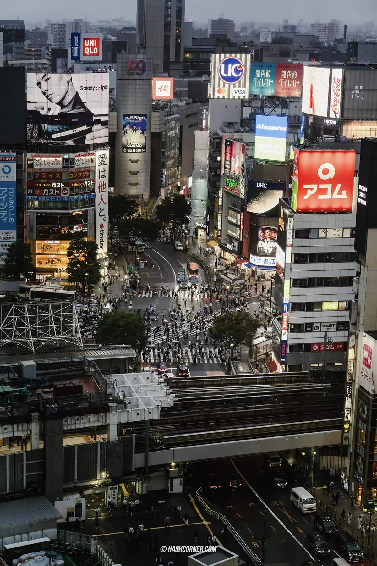 รีวิว ห้าแยกชิบูย่า (Shibuya Crossing) x โตเกียว พร้อม 3 พิกัดชมวิวแยกชิบูย่า 