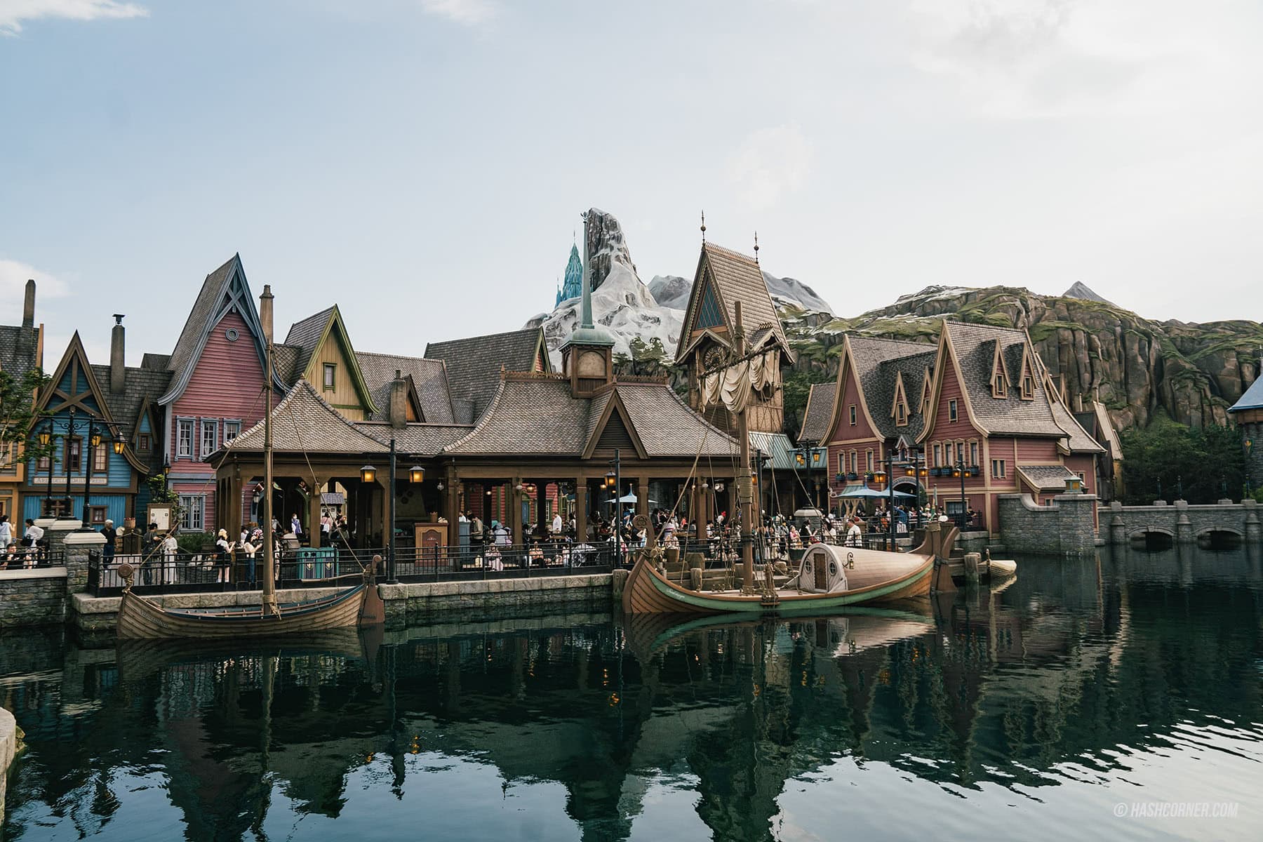 7 สิ่งห้ามพลาดใน ฮ่องกงดิสนีย์แลนด์ (Hong Kong Disneyland) ปี 2024