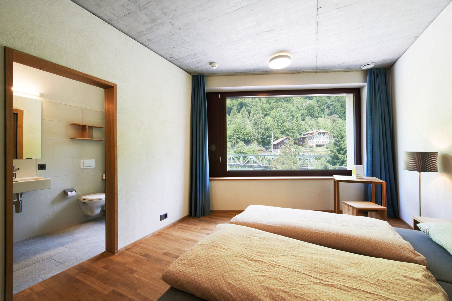 ที่พักอินเทอร์ลาเคิน (Interlaken): พักย่านไหนดี? แนะนำโรงแรมปี 2025
