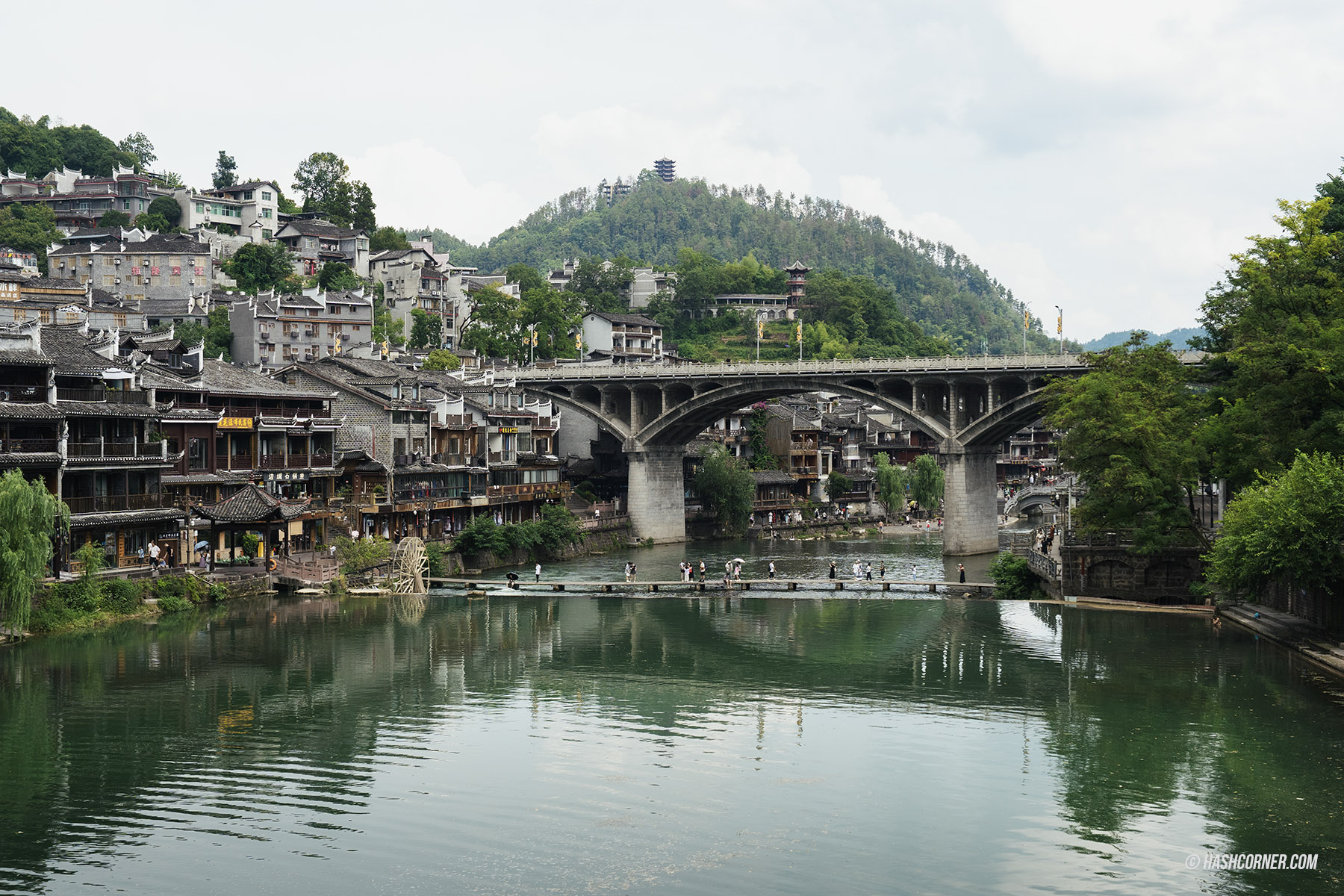 รีวิว เฟิ่งหวง (Fenghuag) x จีน เมืองโบราณที่ยังมีชีวิต
