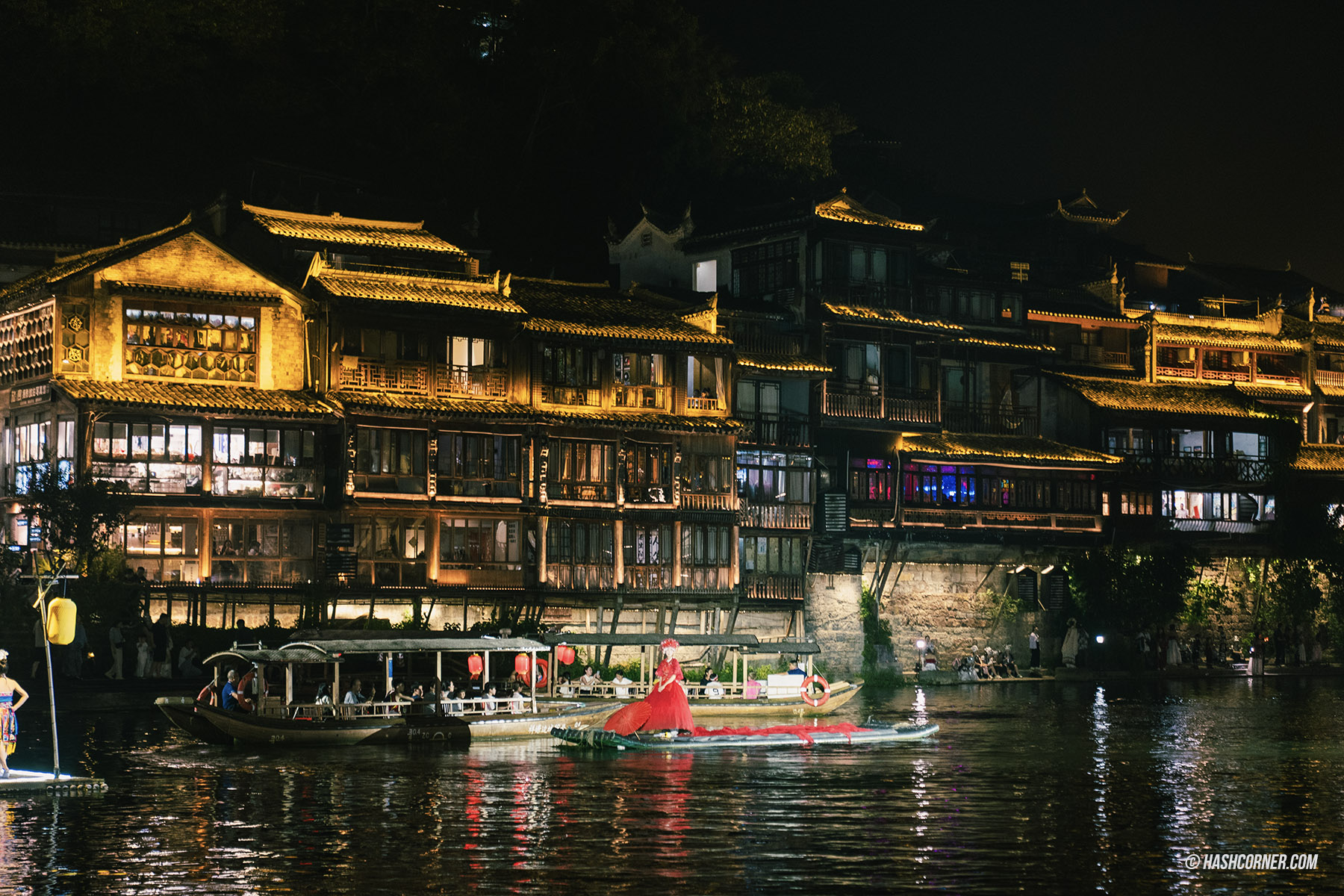 รีวิว เฟิ่งหวง (Fenghuag) x จีน เมืองโบราณที่ยังมีชีวิต