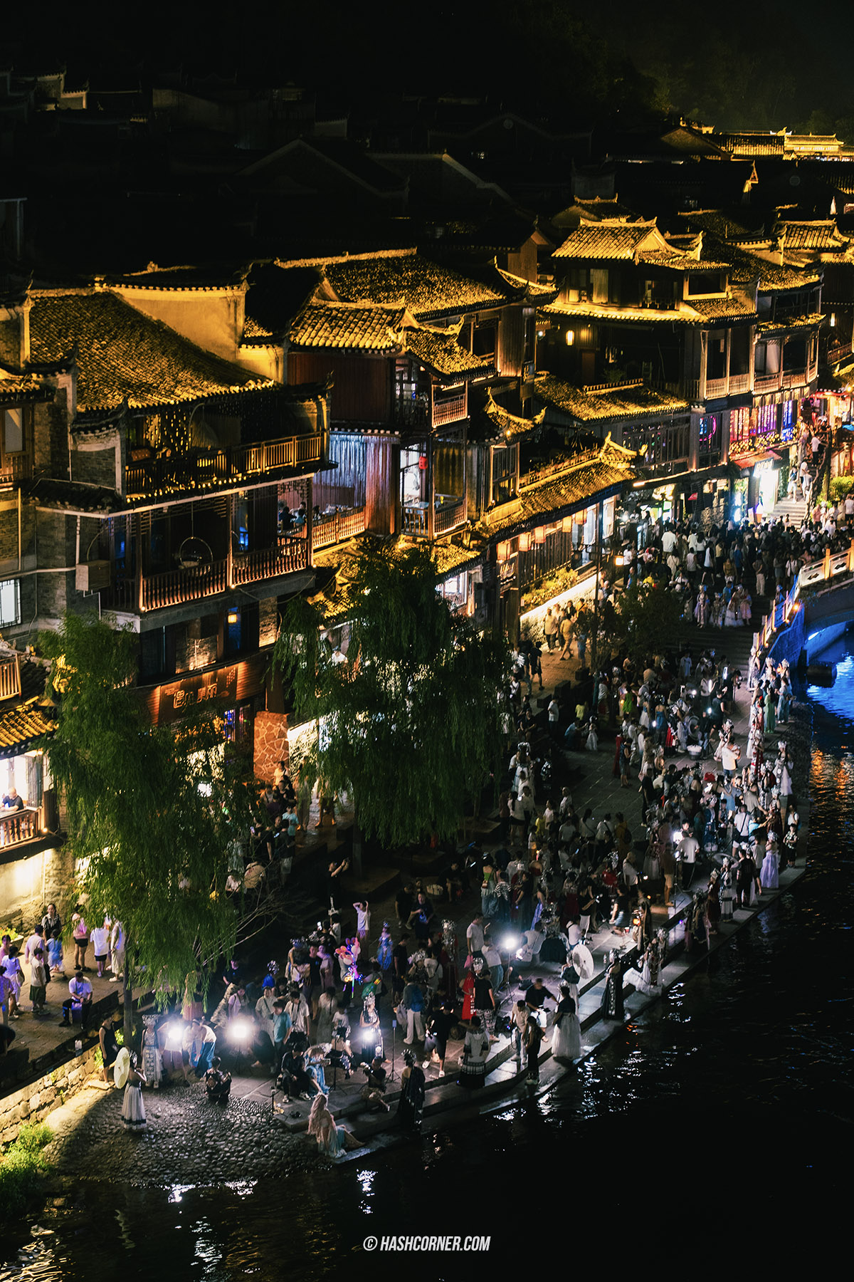 รีวิว เฟิ่งหวง (Fenghuag) x จีน เมืองโบราณที่ยังมีชีวิต