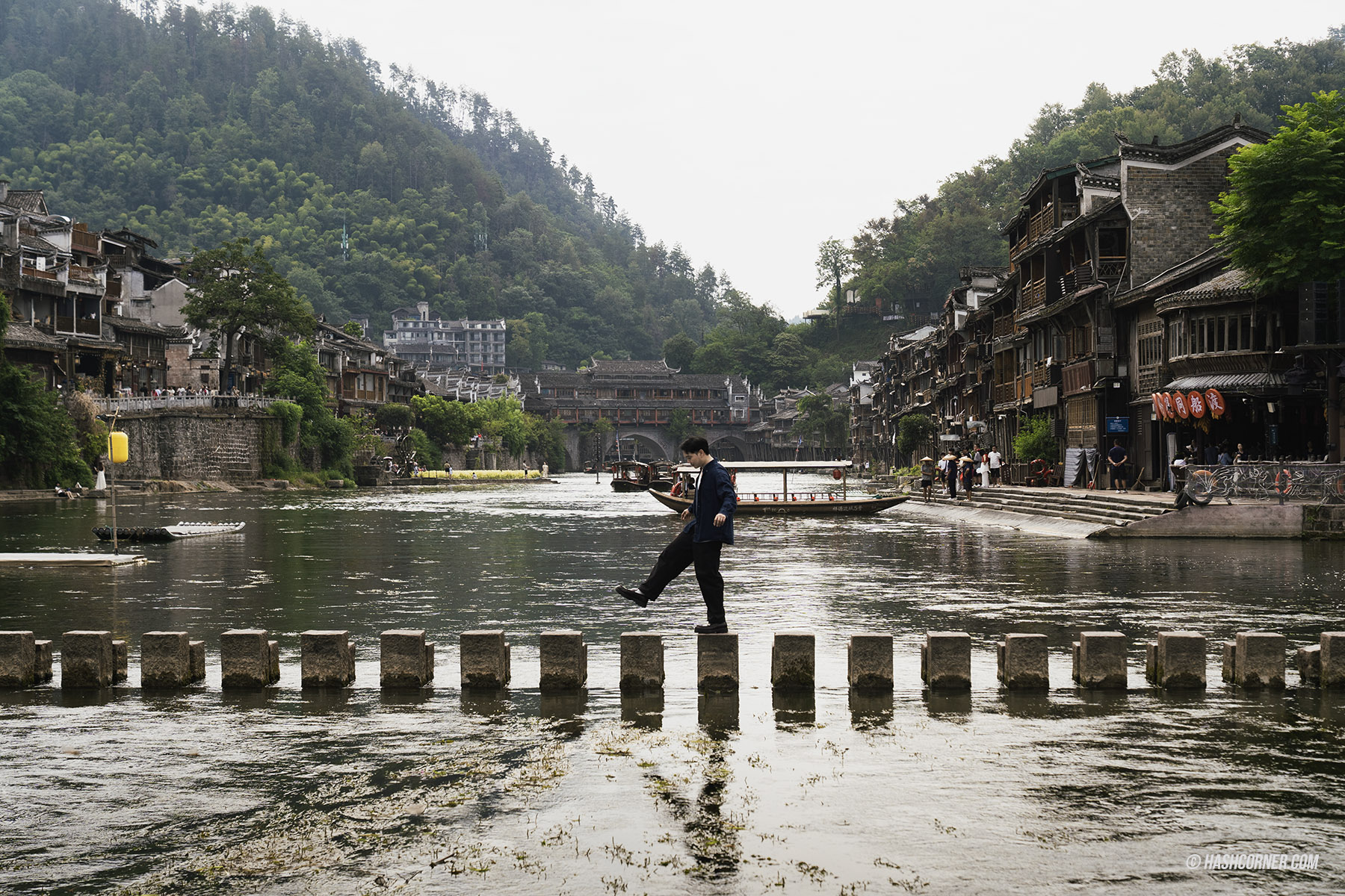 รีวิว เฟิ่งหวง (Fenghuag) x จีน เมืองโบราณที่ยังมีชีวิต