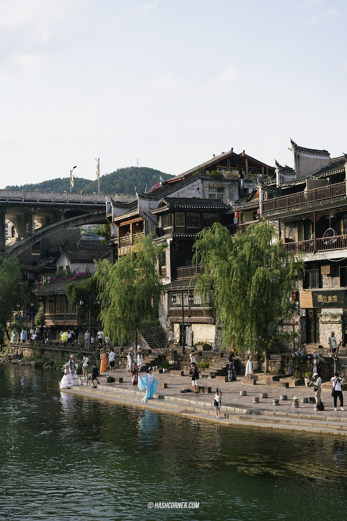 รีวิว เฟิ่งหวง (Fenghuag) x จีน เมืองโบราณที่ยังมีชีวิต