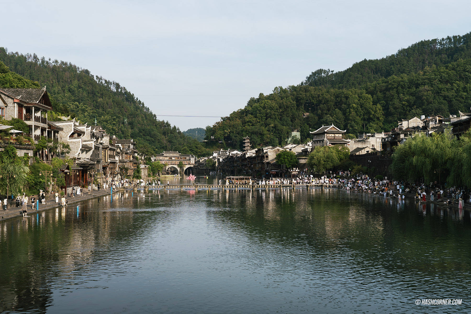 รีวิว เฟิ่งหวง (Fenghuag) x จีน เมืองโบราณที่ยังมีชีวิต