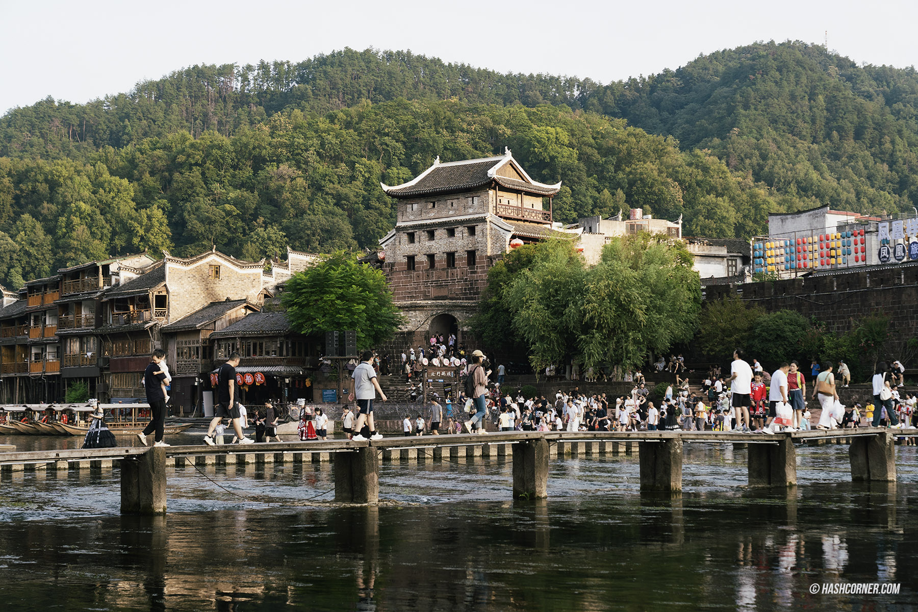 รีวิว เฟิ่งหวง (Fenghuag) x จีน เมืองโบราณที่ยังมีชีวิต