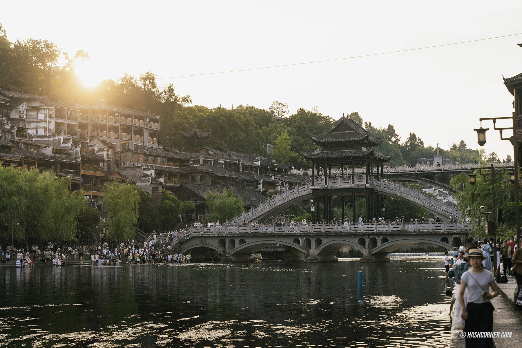 รีวิว เฟิ่งหวง (Fenghuag) x จีน เมืองโบราณที่ยังมีชีวิต
