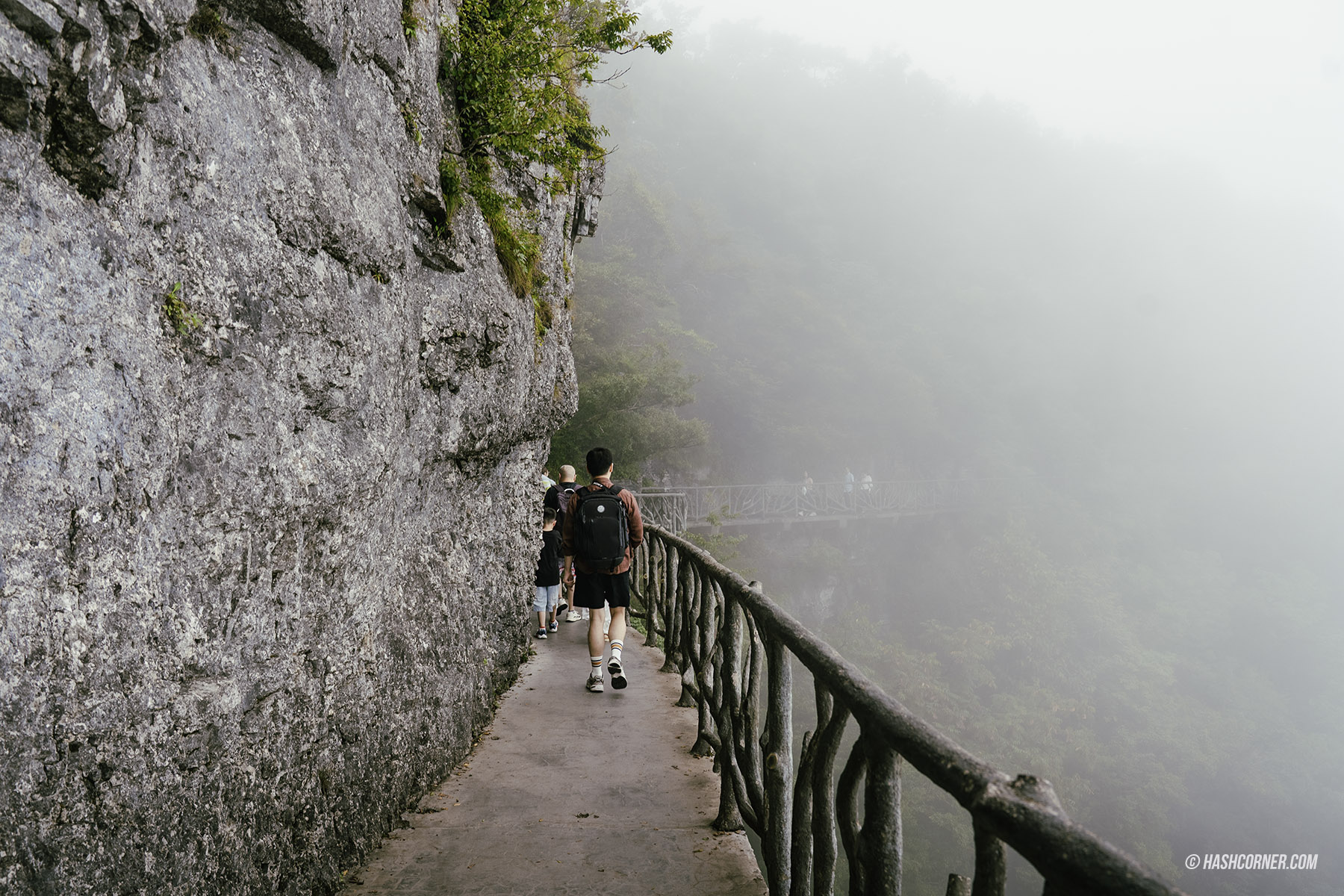 รีวิว เขาเทียนเหมินซาน (Tianmenshan) x จางเจียเจี้ย ประตูสวรรค์ศักดิสิทธิ์