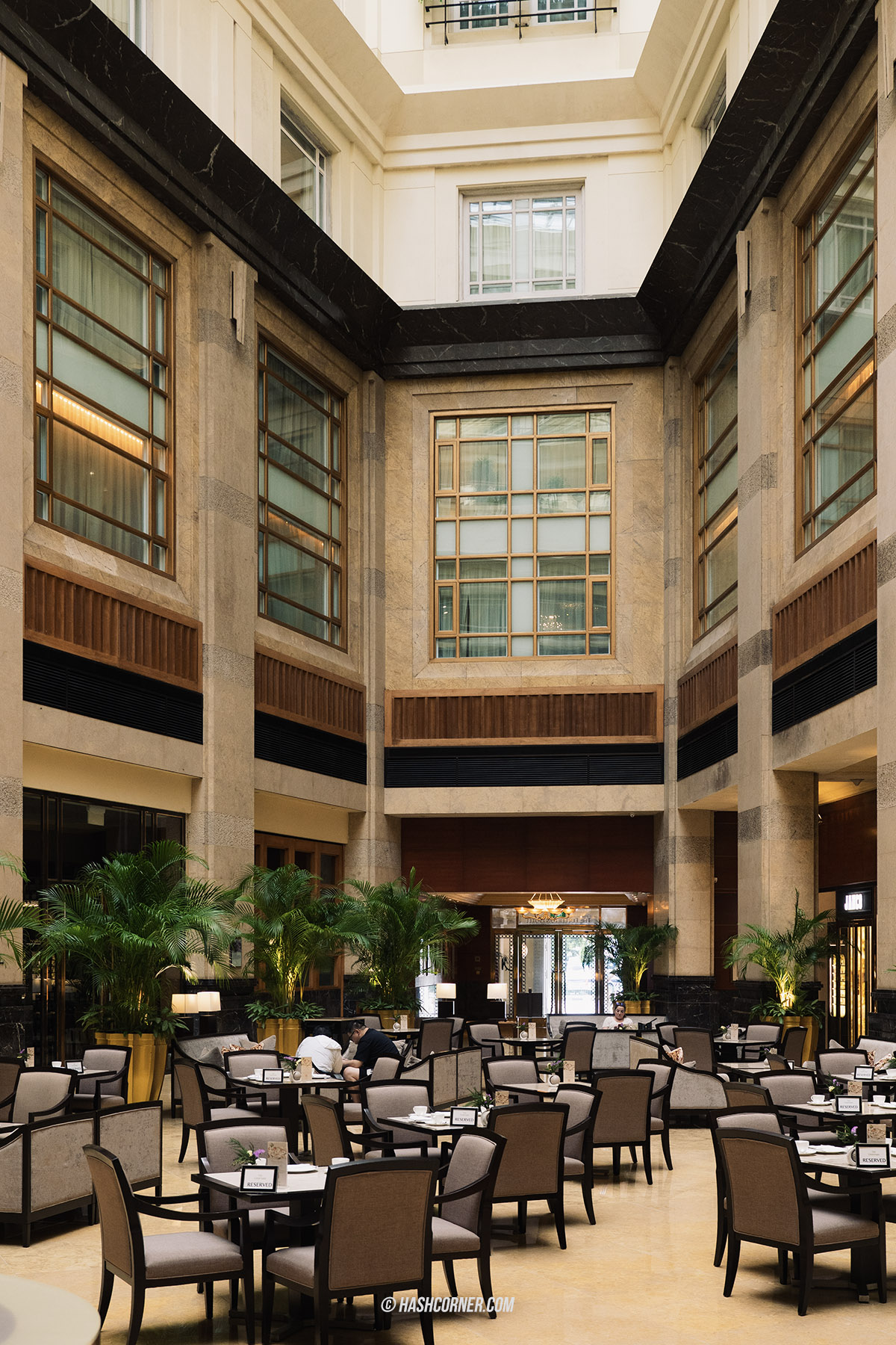 รีวิว The Fullerton Hotel Singapore โรงแรมตำนานสิงคโปร์